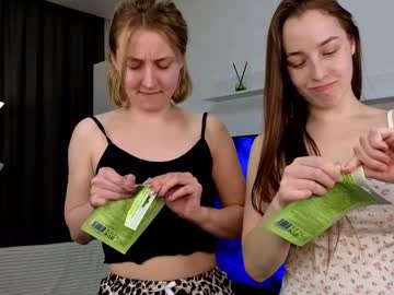 couple Best Hot Camgirls with sweetestsunshine_