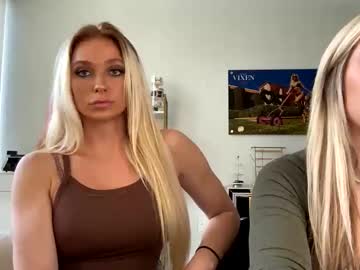 girl Best Hot Camgirls with naughtylittleredhead0