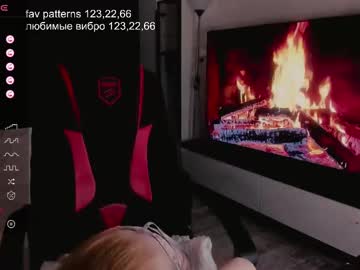 girl Best Hot Camgirls with emilia__cute