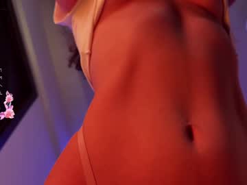 girl Best Hot Camgirls with plumybun
