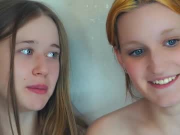 couple Best Hot Camgirls with synnefarmer