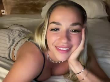 girl Best Hot Camgirls with hiiandrea